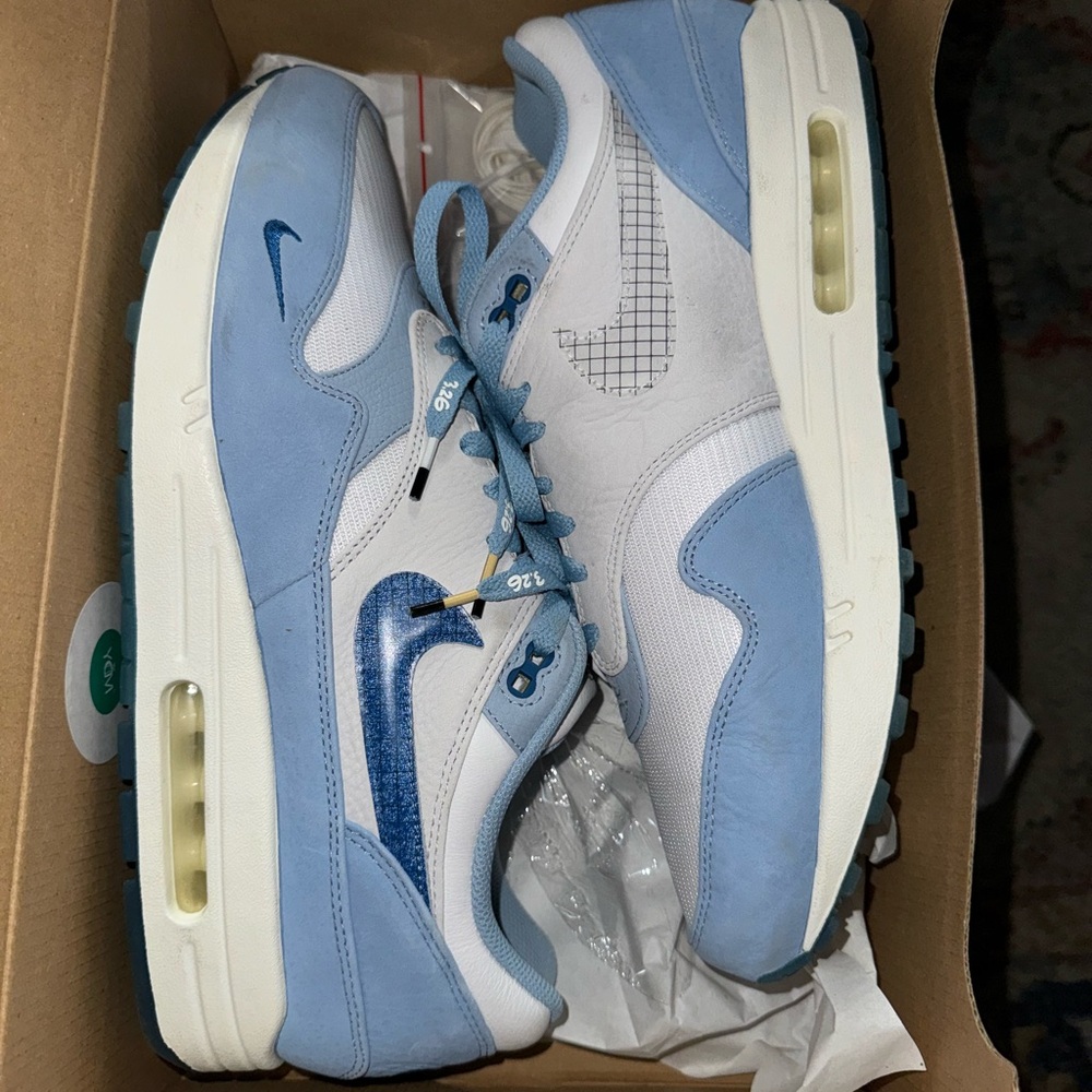 Nike Air Max 1 PRM Red Box